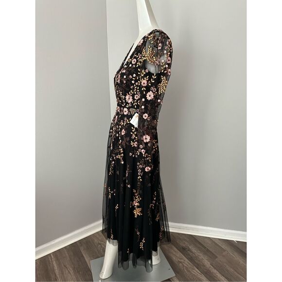 MAC DUGGAL FLORAL EMBROIDERED A-LINE COCKTAIL DRESS - Picture 5 of 10